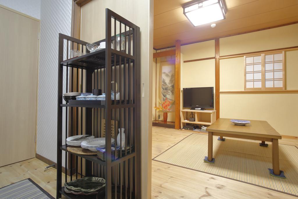 Holiday House Ayu Киото Екстериор снимка